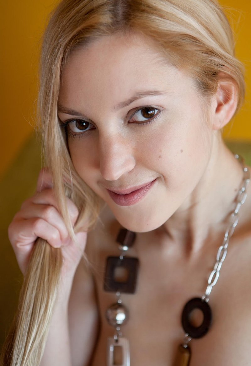 Ксения, 24